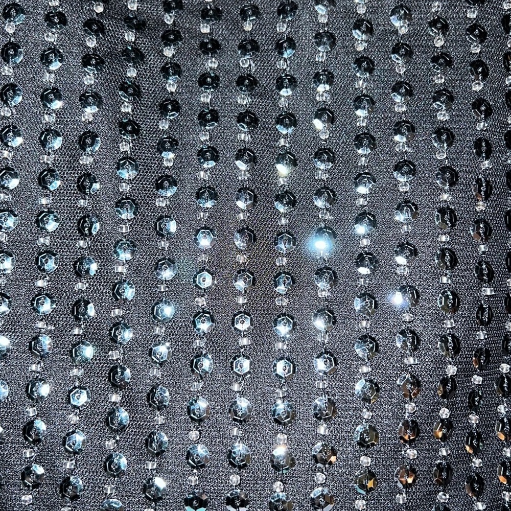 🄷&🄼 Straight-cut, short-sleeved blouse in sequin Size 8 - Picture 4 of 12